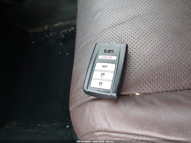 44754201 :رقم المزاد ، 19UUB2F55GA011737 vin ، 2016 Acura Tlx V6 Tech مزاد بيع
