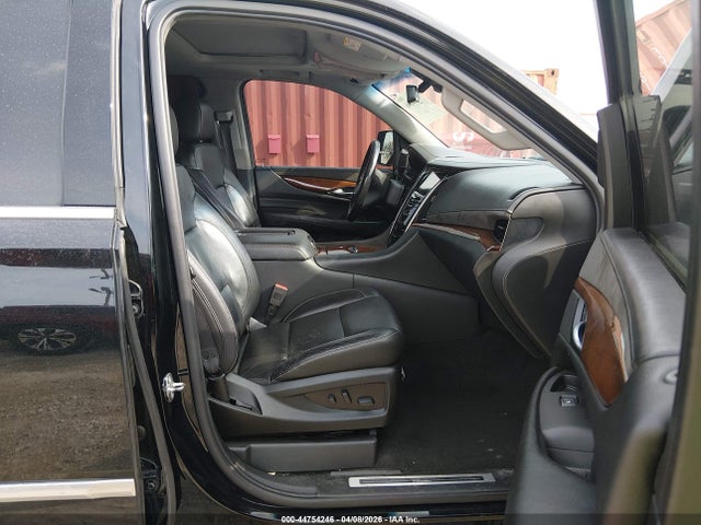 Продаж на аукціоні авто 2019 Cadillac Escalade Esv Luxury, vin: 1GYS4HKJ4KR275283, номер лоту: 44754246