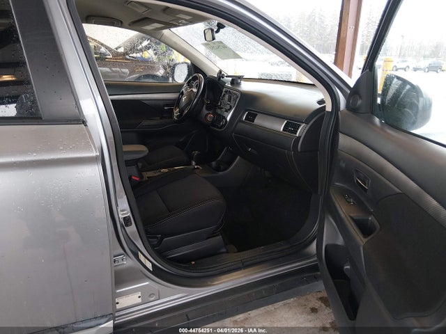2016 MITSUBISHI OUTLANDER JA4AZ3A32GZ042061 Photo 4