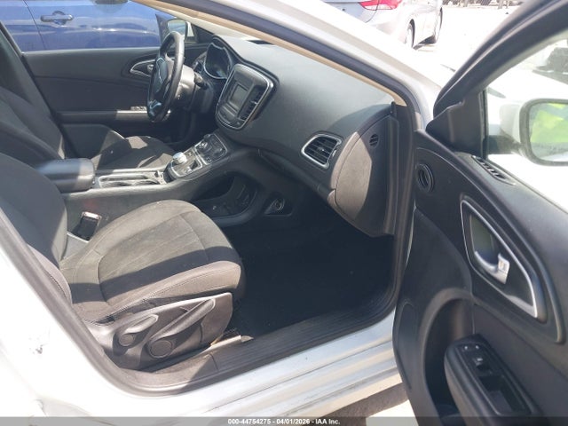 44754275 :رقم المزاد ، 1C3CCCAB6FN720490 vin ، 2015 Chrysler 200 Limited مزاد بيع