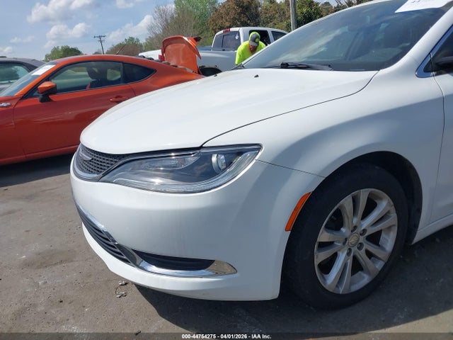 44754275 :رقم المزاد ، 1C3CCCAB6FN720490 vin ، 2015 Chrysler 200 Limited مزاد بيع