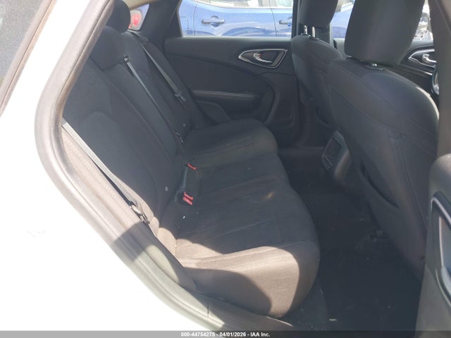 44754275 :رقم المزاد ، 1C3CCCAB6FN720490 vin ، 2015 Chrysler 200 Limited مزاد بيع