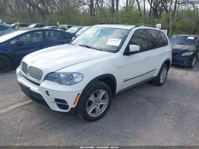 2012 BMW X5 5UXZW0C52CL667134 Photo 1