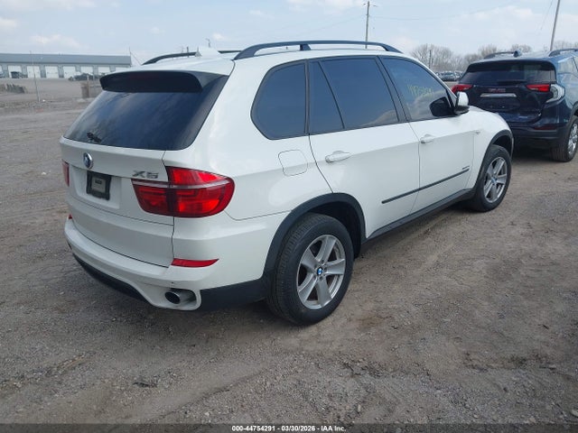 2012 BMW X5 5UXZW0C52CL667134 Photo 3