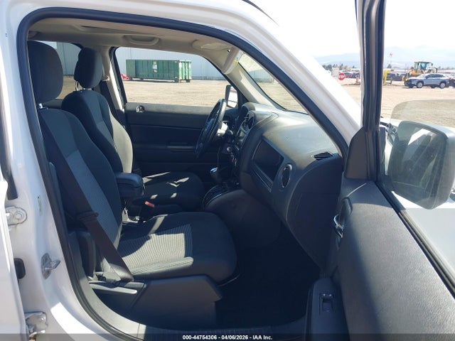 44754306 :رقم المزاد ، 1J4NF2GB1BD105742 vin ، 2011 Jeep Patriot Sport/north مزاد بيع