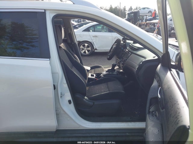 Продаж на аукціоні авто 2018 Nissan Rogue Sv, vin: KNMAT2MV6JP520371, номер лоту: 44754323