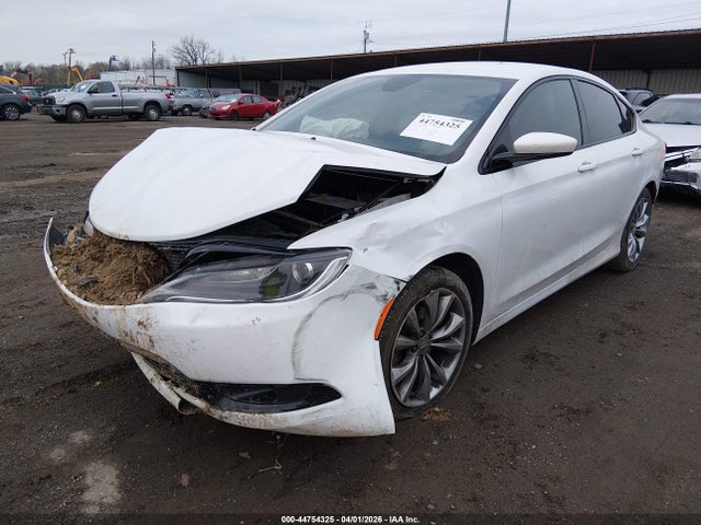 Продажа на аукционе авто 2015 Chrysler 200 S, vin: 1C3CCCBB7FN646916, номер лота: 44754325