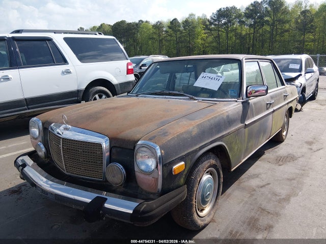 44754331 :رقم المزاد ، 11511412028168 vin ، 1975 Mercedes-benz 300 مزاد بيع
