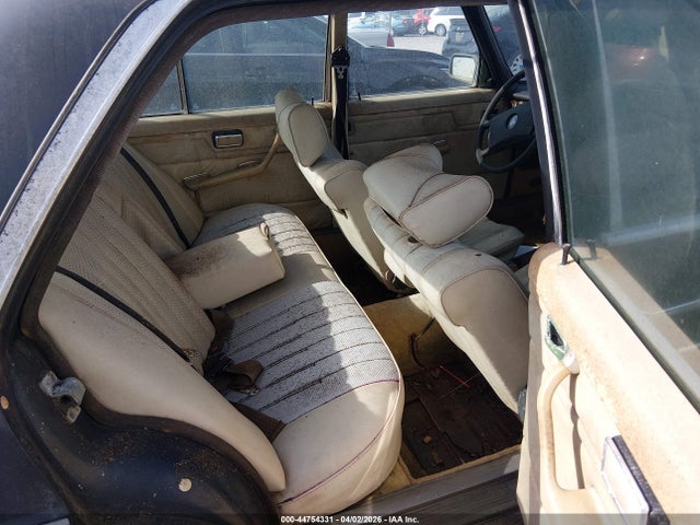 44754331 :رقم المزاد ، 11511412028168 vin ، 1975 Mercedes-benz 300 مزاد بيع