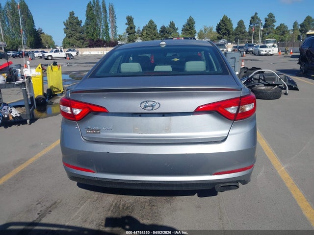 Hyundai SONATA SE 2015 5NPE24AF1FH142816 Image 17