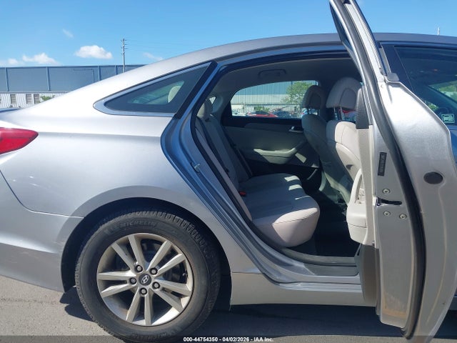 Hyundai SONATA SE 2015 5NPE24AF1FH142816 Image 8