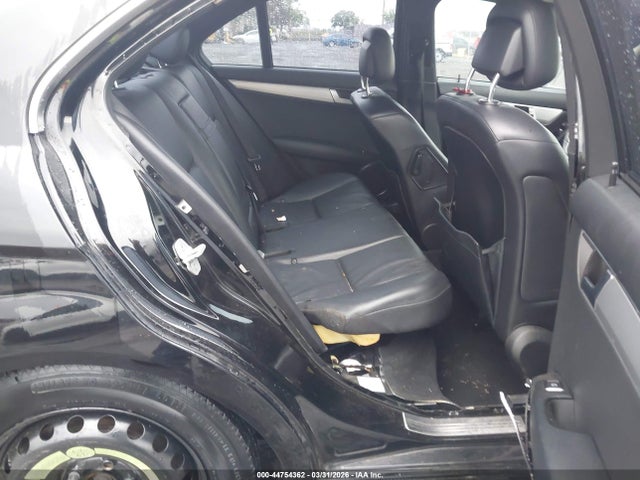 2013 MERCEDES-BENZ C 250 WDDGF4HB2DR270882 Photo 7