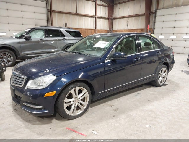 2012 Mercedes-benz C 300 Luxury 4matic მანქანა იყიდება აუქციონზე, vin: WDDGF8BB8CA695715, აუქციონის ნომერი: 44754389