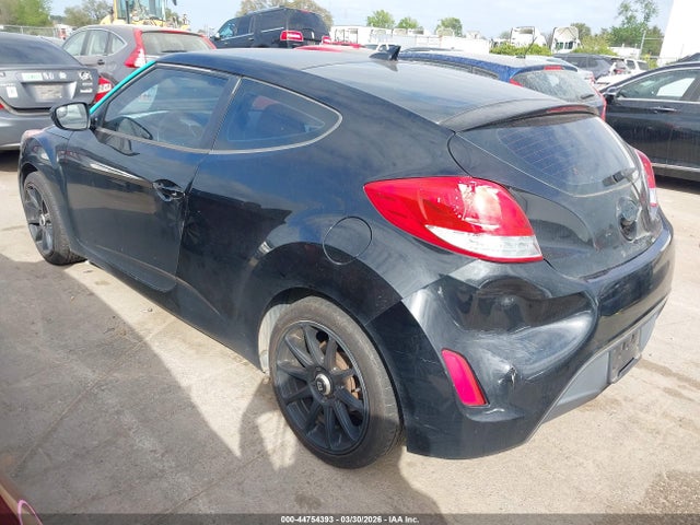 2015 HYUNDAI VELOSTER KMHTC6AD9FU236197 Photo 2
