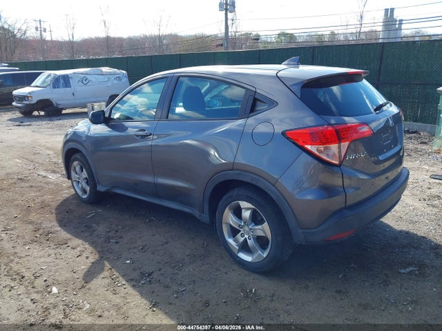 2016 HONDA HR-V 3CZRU6H32GM705106 Photo 2