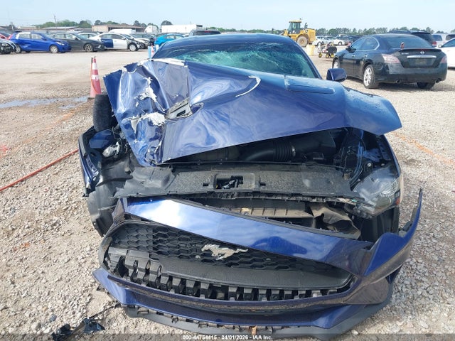 44754415 :رقم المزاد ، 1FA6P8TH6J5106677 vin ، 2018 Ford Mustang Ecoboost مزاد بيع