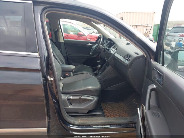 Продаж на аукціоні авто 2018 Volkswagen Tiguan 2.0t Se/2.0t Sel, vin: 3VV2B7AX6JM088284, номер лоту: 44754457