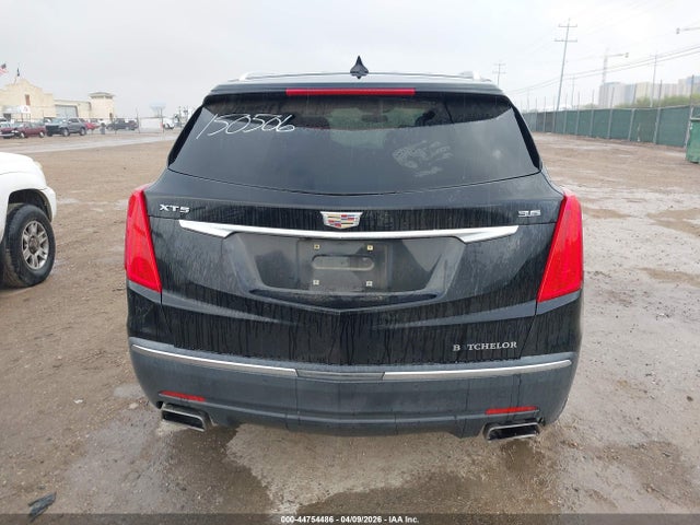 1GYKNARS7JZ150506 Cadillac Xt5 Standard