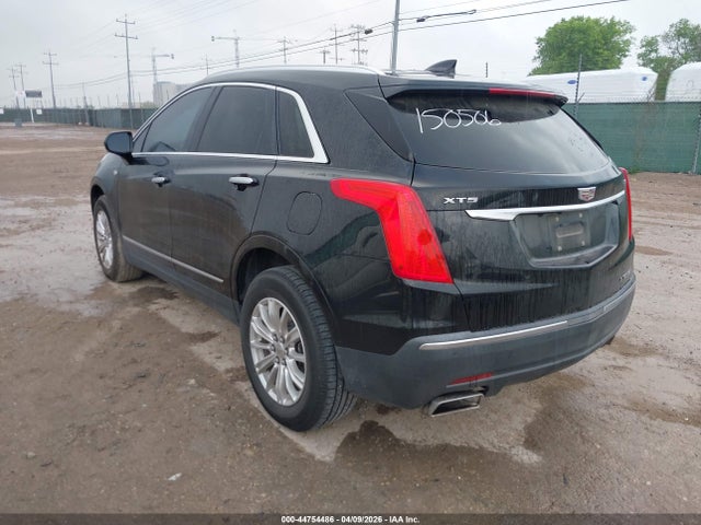 2018 CADILLAC XT5 1GYKNARS7JZ150506 Photo 2