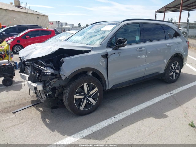 KIA SORENTO EX 2022 5XYRH4LF0NG104609 Image 2