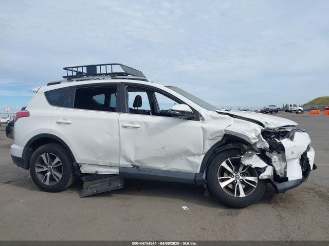 Toyota Rav4 Xle 2016 2T3RFREV9GW412549 Image 6