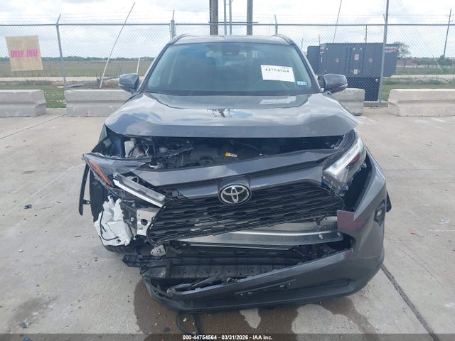 Toyota Rav4 Xle Premium 2025 2T3C1RFV8SC352521 Image 12