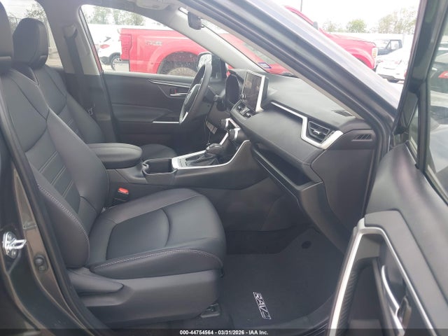 Toyota Rav4 Xle Premium 2025 2T3C1RFV8SC352521 Image 5