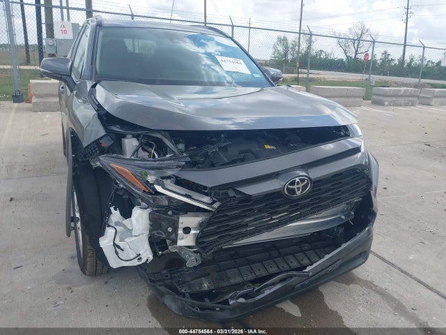 Toyota Rav4 Xle Premium 2025 2T3C1RFV8SC352521 Image 6