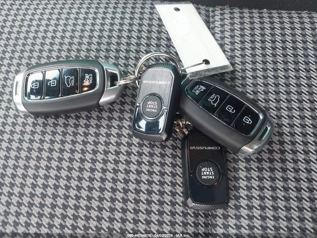 44754576 :رقم المزاد ، KM8K2CAA3KU352623 vin ، 2019 Hyundai Kona Sel مزاد بيع