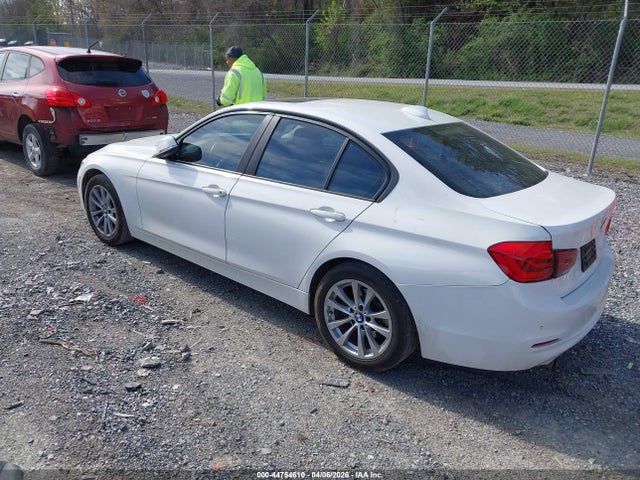 2017 Bmw 320i მანქანა იყიდება აუქციონზე, vin: WBA8E1G33HNU18607, აუქციონის ნომერი: 44754610