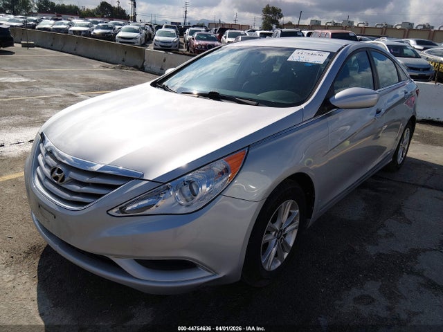 2013 HYUNDAI SONATA 5NPEB4AC2DH702412 Photo 1