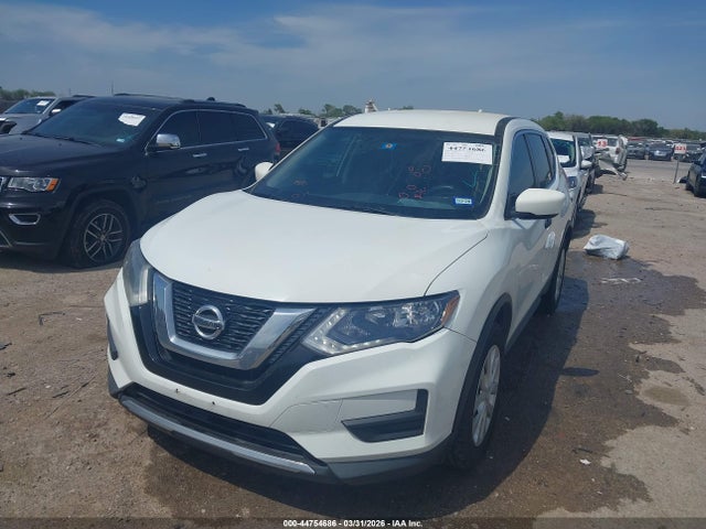 44754686 :رقم المزاد ، KNMAT2MV2HP516117 vin ، 2017 Nissan Rogue S مزاد بيع