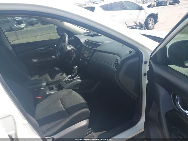 44754686 :رقم المزاد ، KNMAT2MV2HP516117 vin ، 2017 Nissan Rogue S مزاد بيع