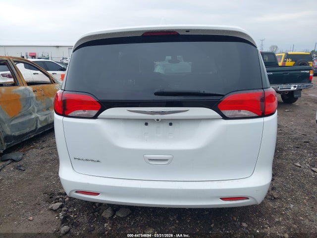Продаж на аукціоні авто 2017 Chrysler Pacifica Lx, vin: 2C4RC1CG7HR553565, номер лоту: 44754694