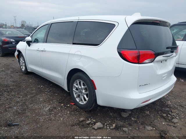 Продаж на аукціоні авто 2017 Chrysler Pacifica Lx, vin: 2C4RC1CG7HR553565, номер лоту: 44754694