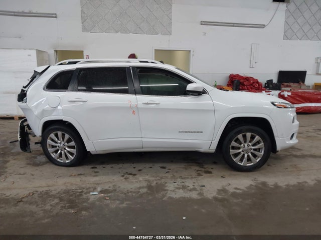 Auction sale of the 2017 Jeep Cherokee Overland 4x4, vin: 1C4PJMJSXHW590834, lot number: 44754727