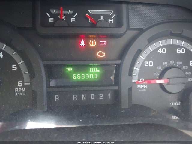 2013 Ford E-250 Commercial მანქანა იყიდება აუქციონზე, vin: 1FTNE2EW9DDA14221, აუქციონის ნომერი: 44754762