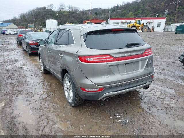 2017 LINCOLN MKC 5LMCJ3D96HUL35247 Photo 2