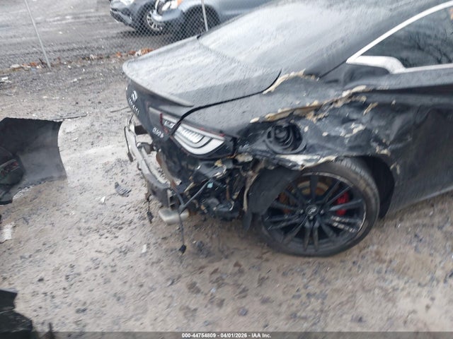 44754809 :رقم المزاد ، JN1FV7EL8HM702260 vin ، 2017 Infiniti Q60 3.0t Red Sport 400 مزاد بيع