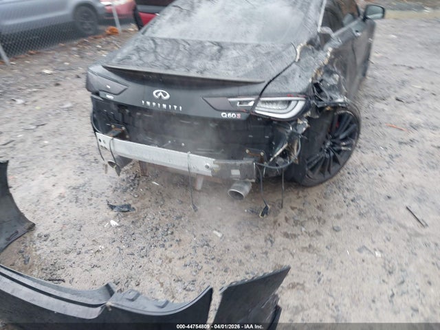 44754809 :رقم المزاد ، JN1FV7EL8HM702260 vin ، 2017 Infiniti Q60 3.0t Red Sport 400 مزاد بيع