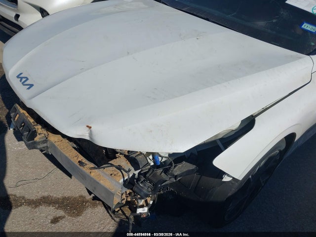 2025 Kia K5 Gt-line მანქანა იყიდება აუქციონზე, vin: KNAG64J73S5326278, აუქციონის ნომერი: 44754816