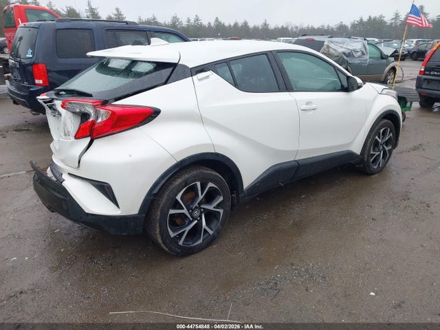 NMTKHMBX7JR059353 Toyota C-hr Xle Premium
