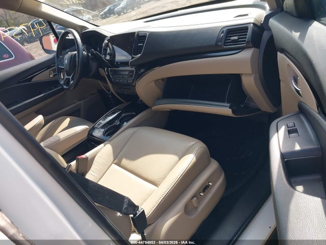 Продаж на аукціоні авто 2021 Honda Pilot Awd Touring 8 Passenger, vin: 5FNYF6H98MB056119, номер лоту: 44754852