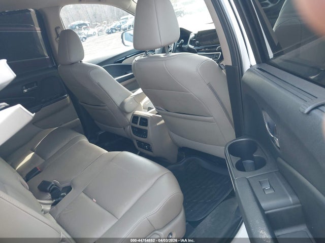 Продаж на аукціоні авто 2021 Honda Pilot Awd Touring 8 Passenger, vin: 5FNYF6H98MB056119, номер лоту: 44754852