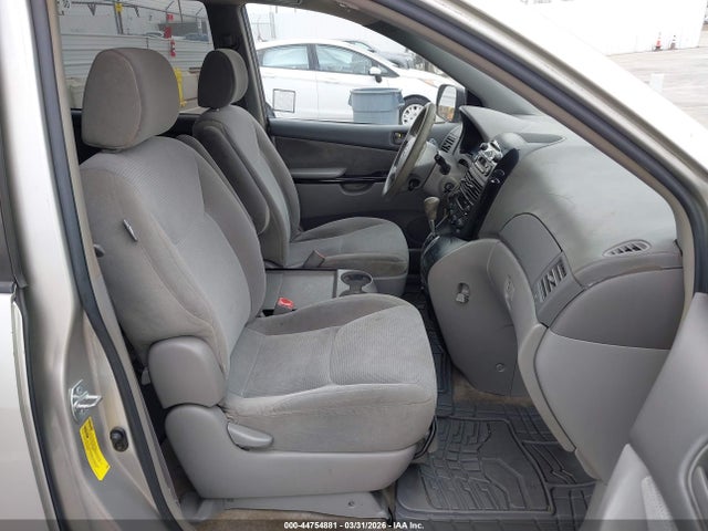 2005 TOYOTA SIENNA 5TDZA23C05S227134 Photo 4