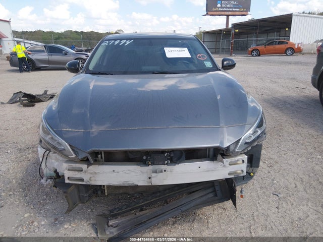 1N4BL4CV9KC128646 Nissan Altima 2.5 Sr