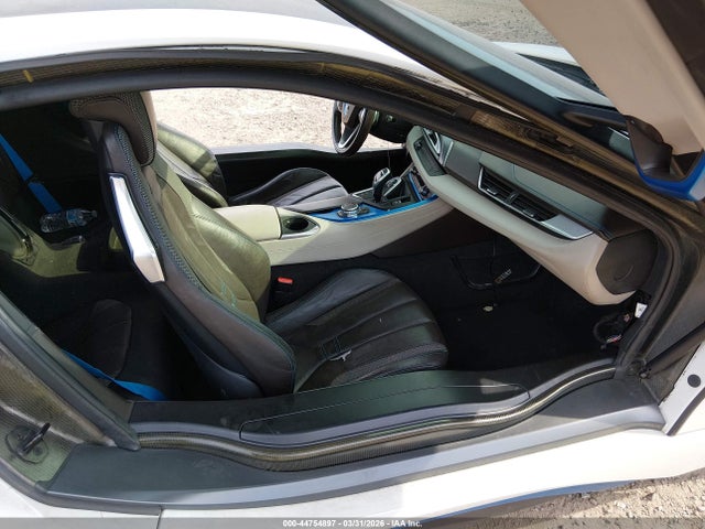 WBY2Z2C58GV675477 BMW I8