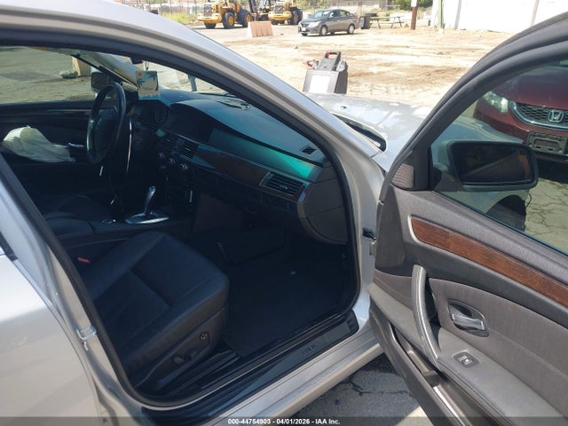 Продажа на аукционе авто 2009 Bmw 528i, vin: WBANU535X9C122825, номер лота: 44754903