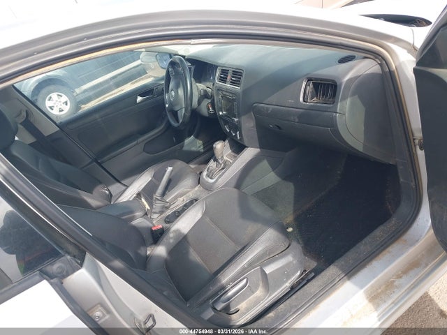 44754948 :رقم المزاد ، 3VWDP7AJ4CM323012 vin ، 2012 Volkswagen Jetta 2.5l Se مزاد بيع