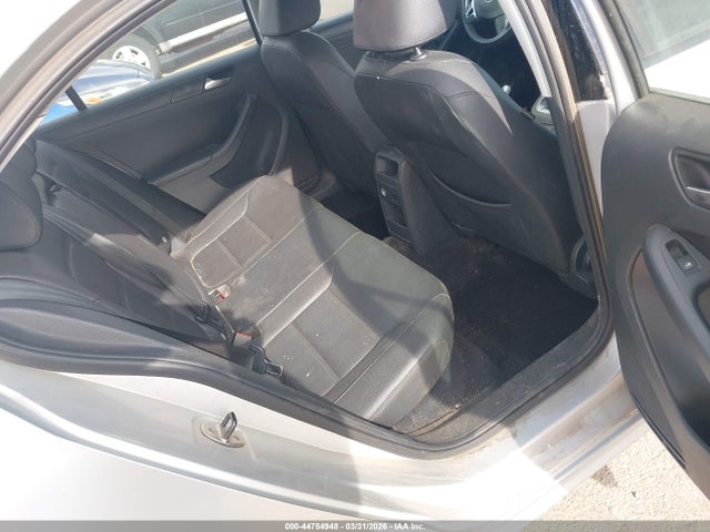 44754948 :رقم المزاد ، 3VWDP7AJ4CM323012 vin ، 2012 Volkswagen Jetta 2.5l Se مزاد بيع